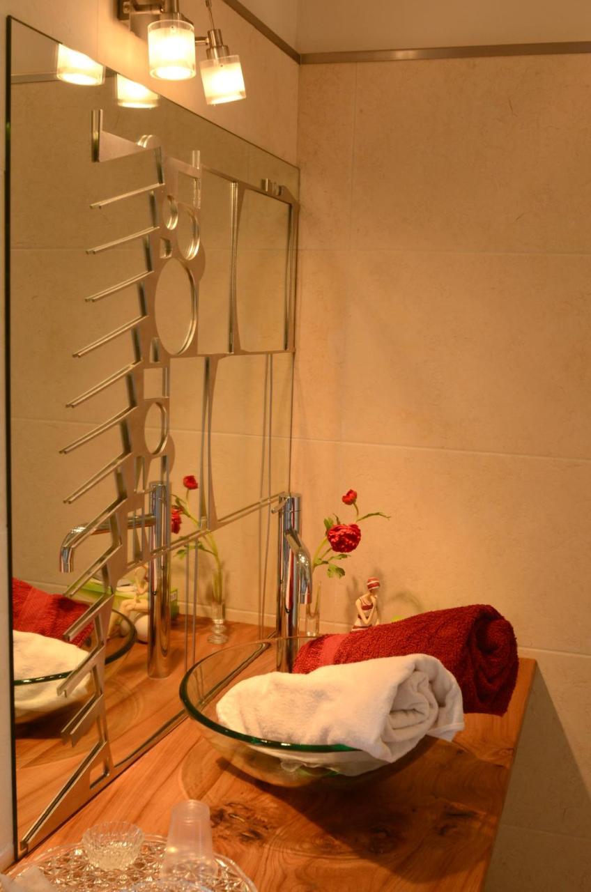 Chambres D'Hotes Au Gite De La Pommeraie Landeronde Dış mekan fotoğraf